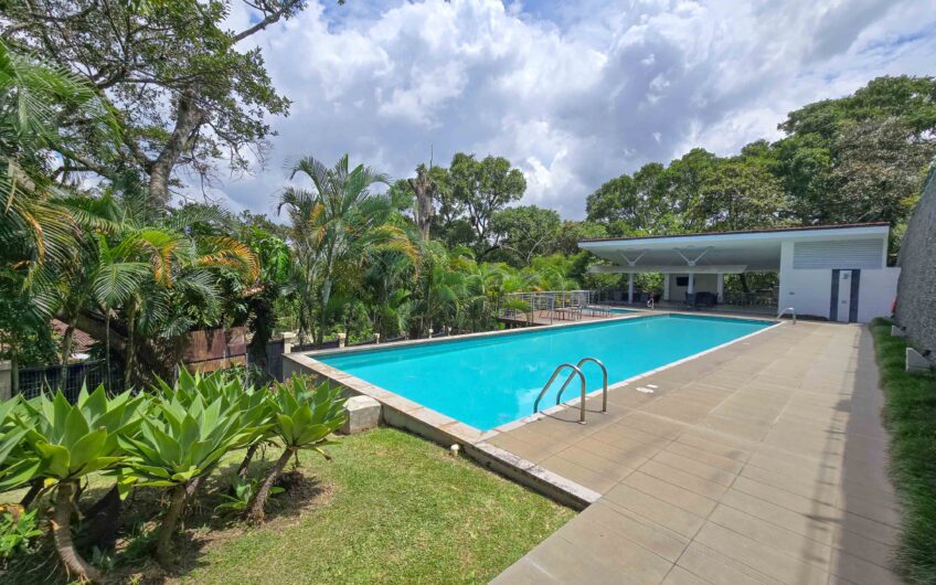 Jaboncillos Escazú! Condo con vista / jardín y línea blanca