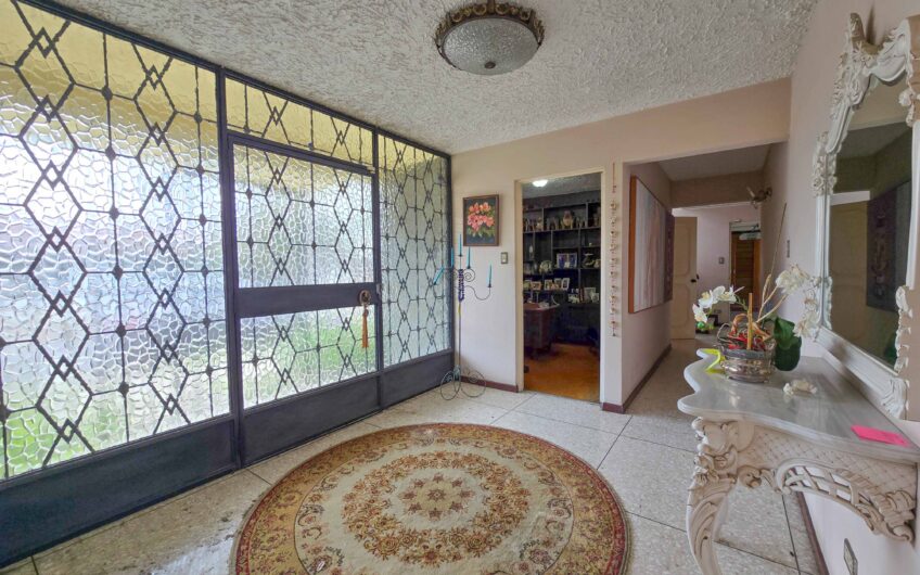 Casa Esquinera en Rohrmoser Nunciatura Ideal para Remodelar o Desarrollo de Apartamentos