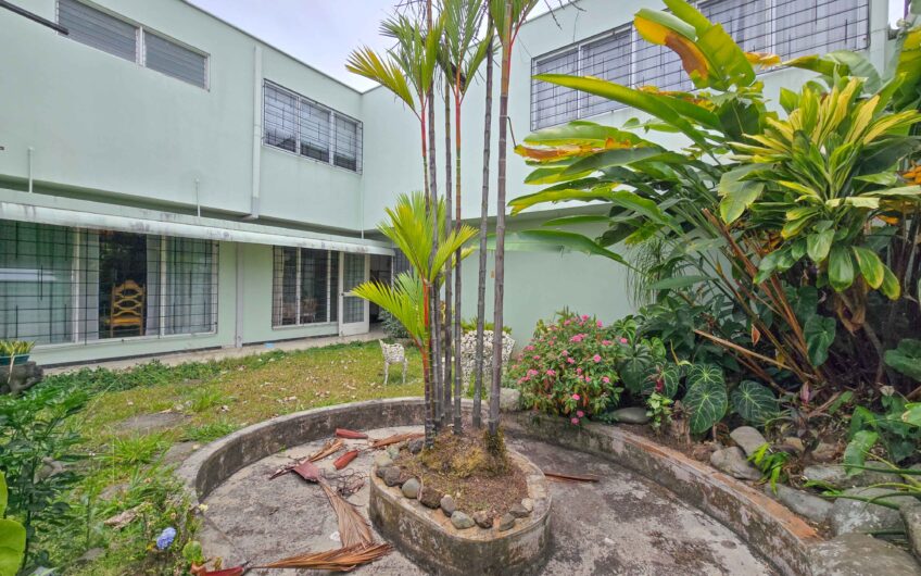 Casa Esquinera en Rohrmoser Nunciatura Ideal para Remodelar o Desarrollo de Apartamentos