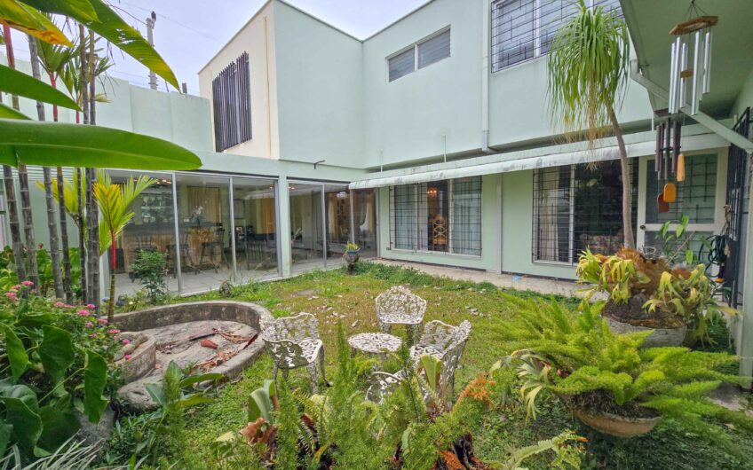 Casa Esquinera en Rohrmoser Nunciatura Ideal para Remodelar o Desarrollo de Apartamentos