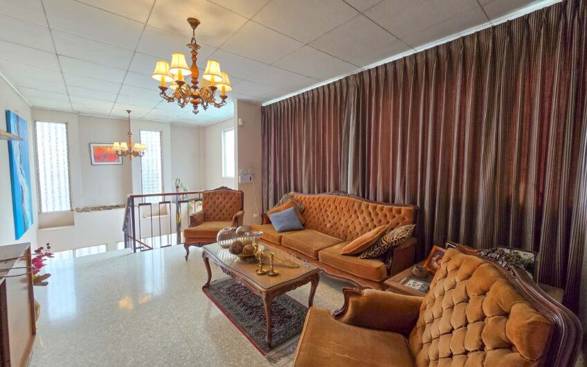 Casa Esquinera en Rohrmoser Nunciatura Ideal para Remodelar o Desarrollo de Apartamentos