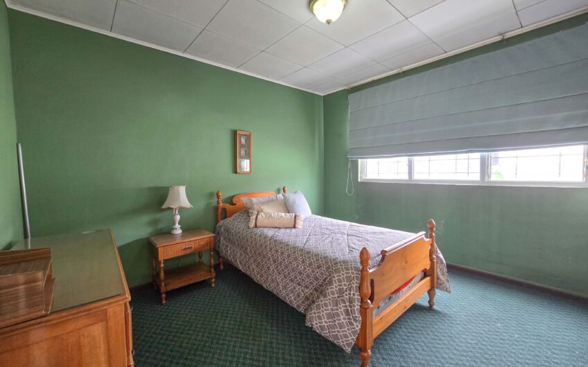 Casa Esquinera en Rohrmoser Nunciatura Ideal para Remodelar o Desarrollo de Apartamentos