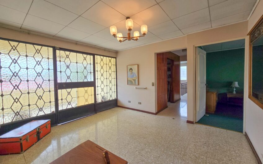 Casa Esquinera en Rohrmoser Nunciatura Ideal para Remodelar o Desarrollo de Apartamentos