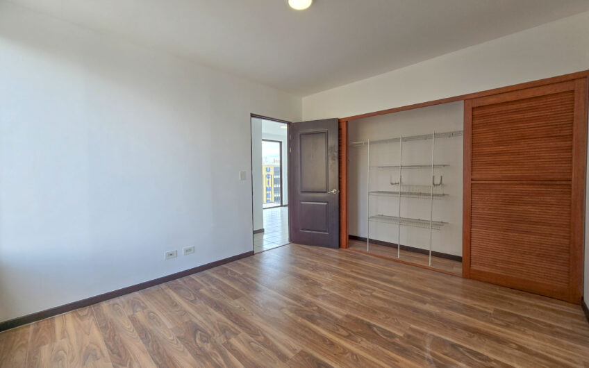 Apartamento en Alquiler con Vista x Ucimed | Condominio Brisas del Oeste, Sabana