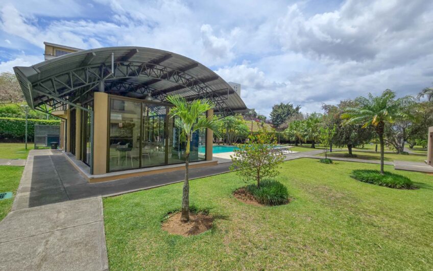Apartamento en Alquiler con Vista x Ucimed | Condominio Brisas del Oeste, Sabana