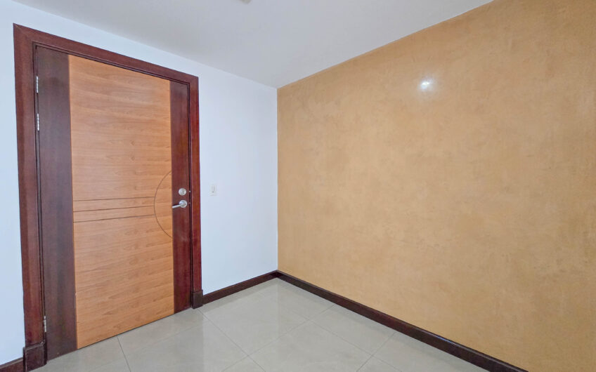 Penthouse de 225 m2 en Guachipelín Escazú con gran terraza y vistas