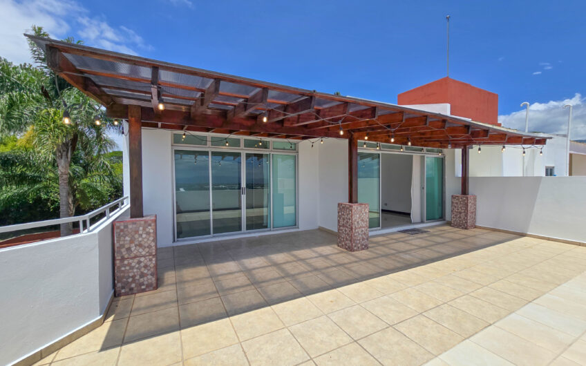 Penthouse de 225 m2 en Guachipelín Escazú con gran terraza y vistas