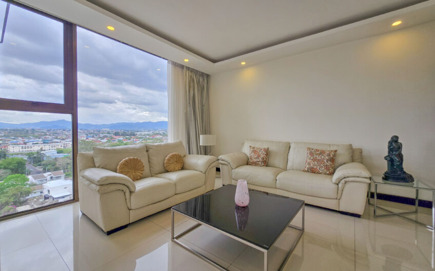 Penthouse de 3 habit. con full vistas en Bello Horizonte Escazú