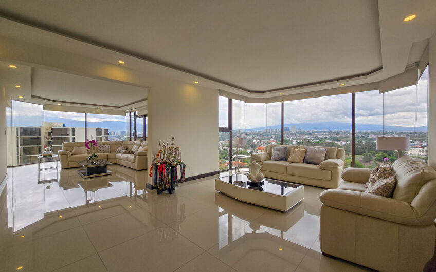 Penthouse de 3 habit. con full vistas en Bello Horizonte Escazú