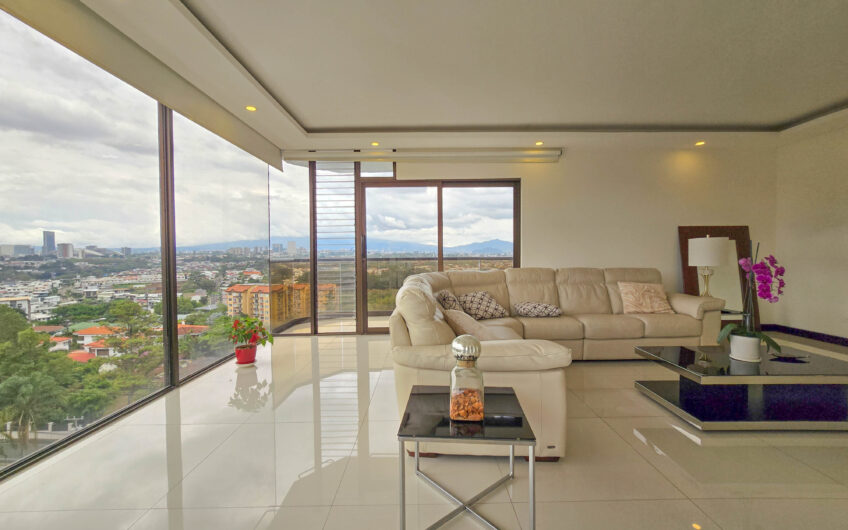 Penthouse de 3 habit. con full vistas en Bello Horizonte Escazú
