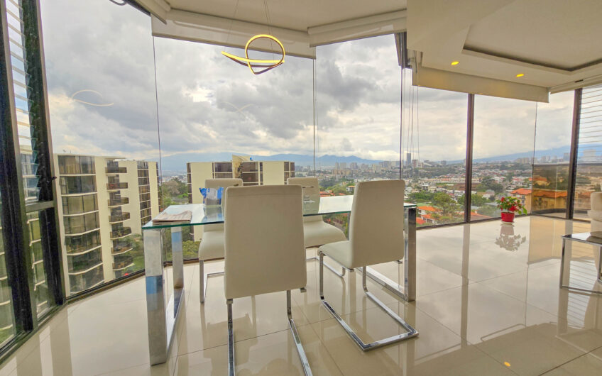 Penthouse de 3 habit. con full vistas en Bello Horizonte Escazú