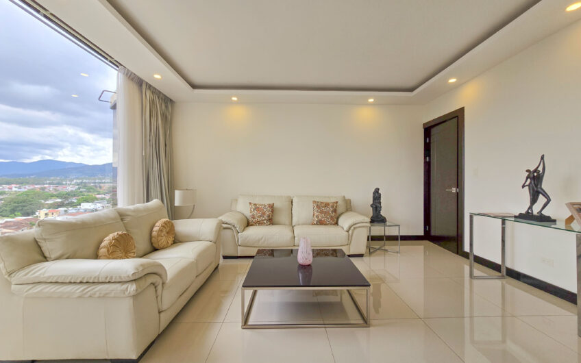 Penthouse de 3 habit. con full vistas en Bello Horizonte Escazú