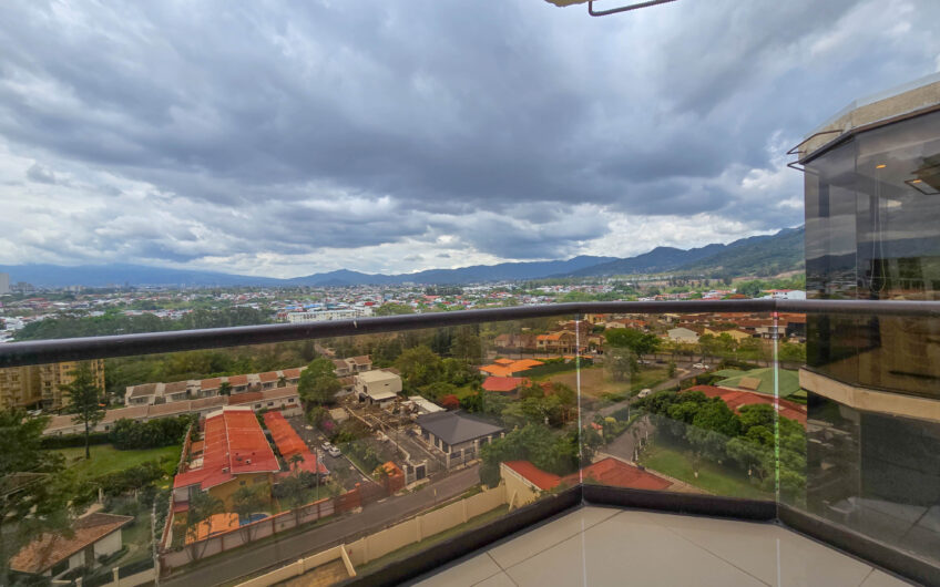 Penthouse de 3 habit. con full vistas en Bello Horizonte Escazú