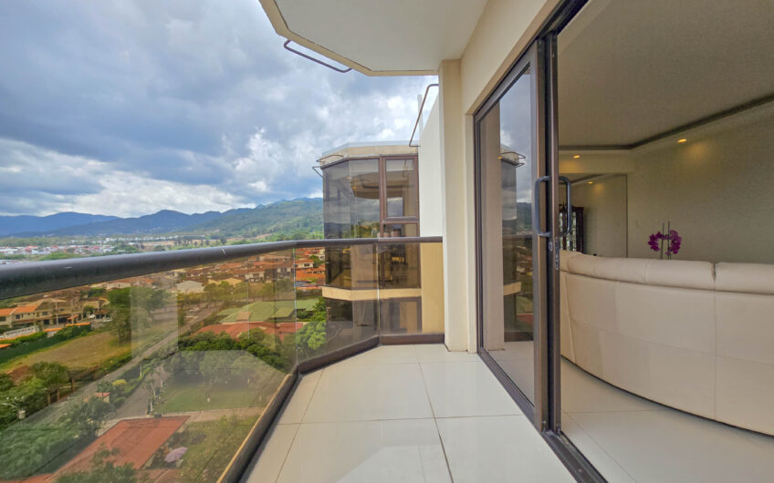 Penthouse de 3 habit. con full vistas en Bello Horizonte Escazú