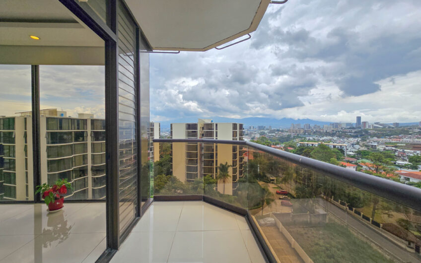 Penthouse de 3 habit. con full vistas en Bello Horizonte Escazú