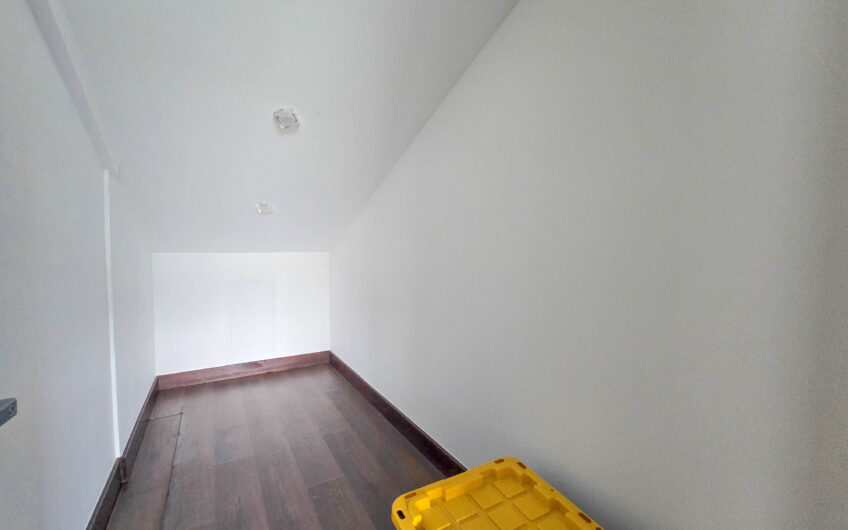 Jaboncillos Escazú! Condo con vista / jardín y línea blanca