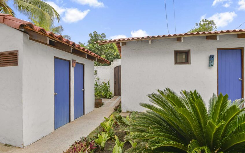 Casa Frente al Mar con Piscina Privada en Playa Tivives | Vista Espectacular + Airbnb Ready