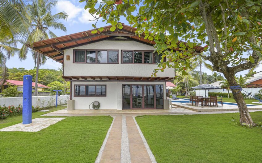 Casa Frente al Mar con Piscina Privada en Playa Tivives | Vista Espectacular + Airbnb Ready