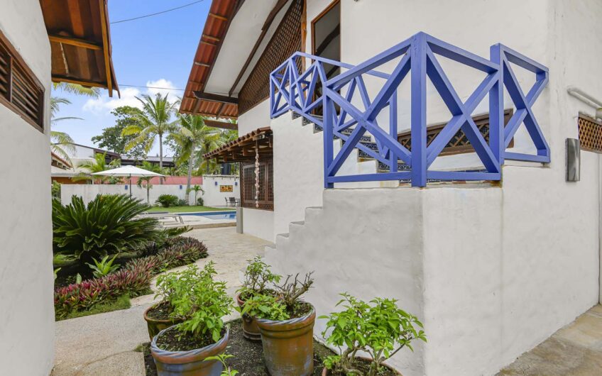 Casa Frente al Mar con Piscina Privada en Playa Tivives | Vista Espectacular + Airbnb Ready