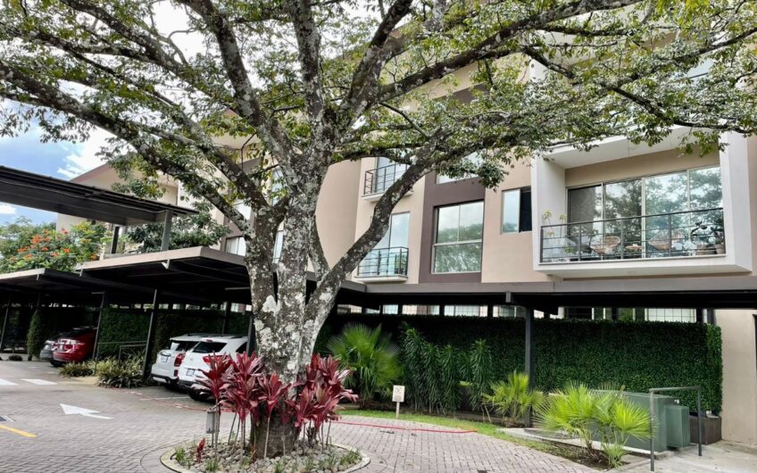 Lujoso apartamento amueblado con vista en Brasil de Santa Ana