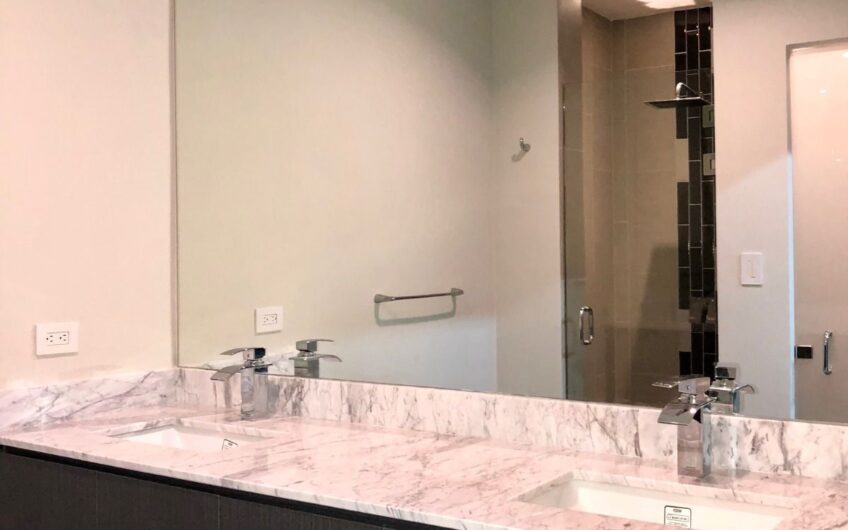 Lujoso apartamento con línea blanca y vista en Brasil de Santa Ana
