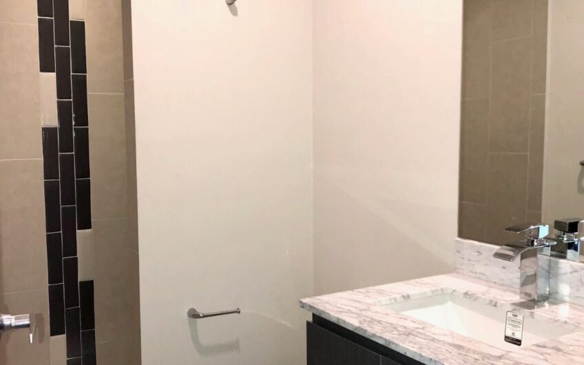 Lujoso apartamento con línea blanca y vista en Brasil de Santa Ana