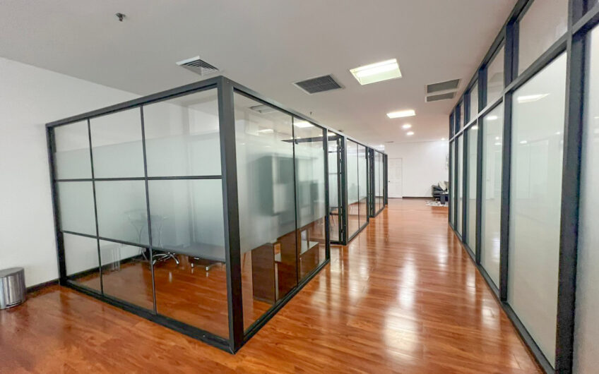Oficina Corporativa de 180 m2 en Alquiler en San Rafael de Escazú