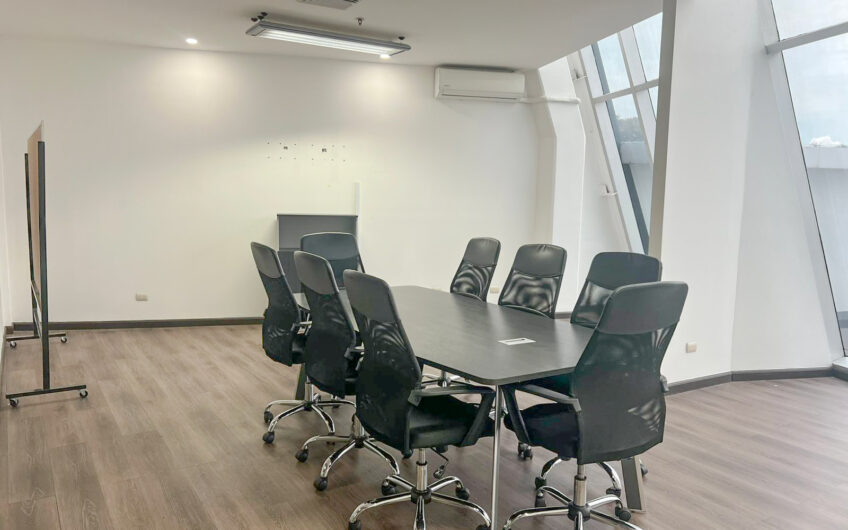 Oficina Corporativa de 180 m2 en Alquiler en San Rafael de Escazú