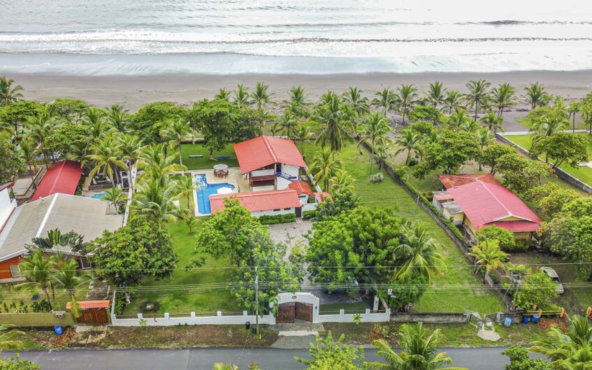 Casa Frente al Mar con Piscina Privada en Playa Tivives | Vista Espectacular + Airbnb Ready