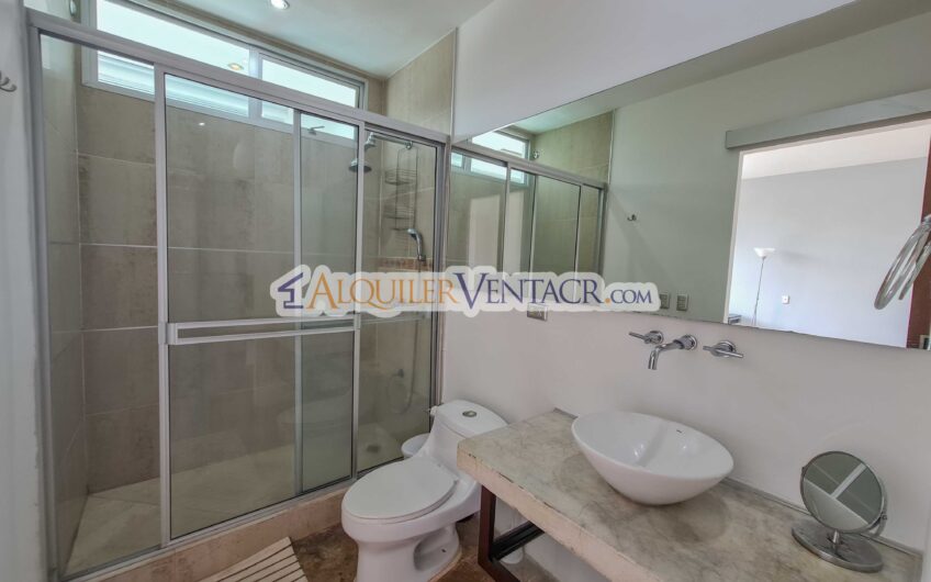 Condo Loft amueblado con vista en Guachipelín x Multiplaza Escazú