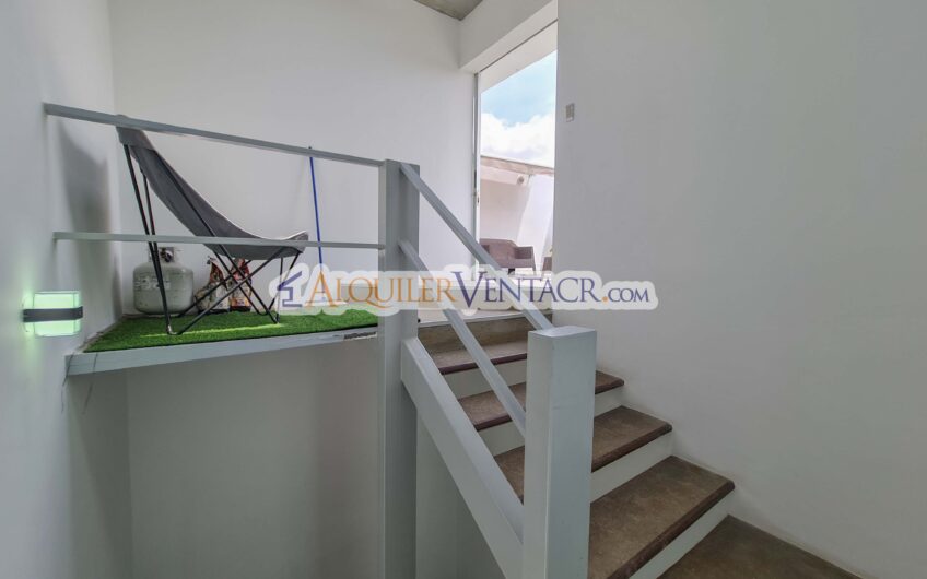 Condo Loft amueblado con vista en Guachipelín x Multiplaza Escazú