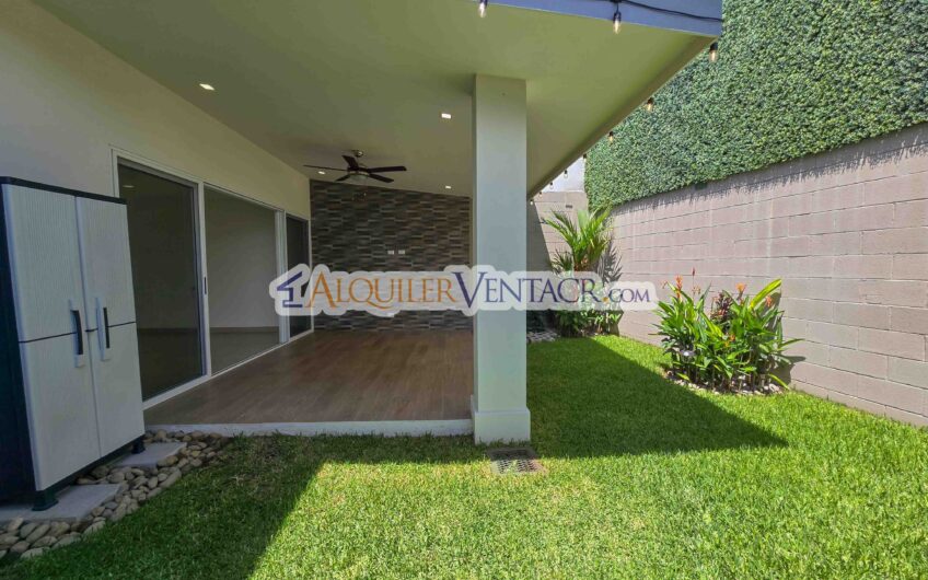 Source Living Guachipelín Escazú! Condo de 3 habit. con línea blanca