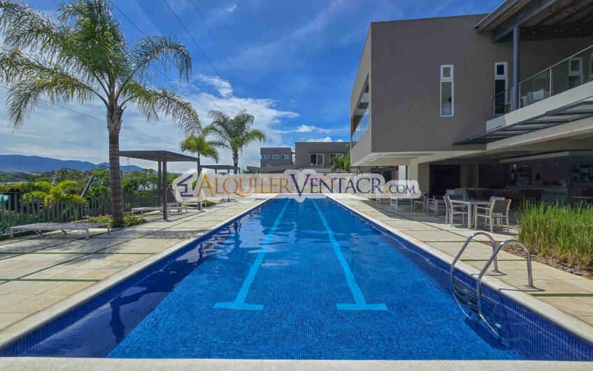 Source Living Guachipelín Escazú! Condo de 3 habit. con línea blanca