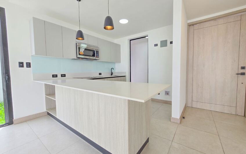 Para estrenar! Alquiler de casa en Condominio Lindora Village – Santa Ana