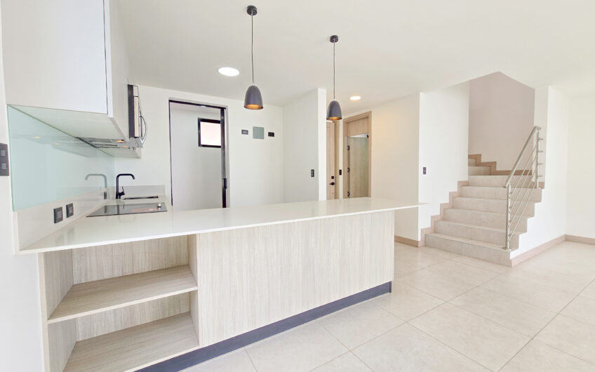 Para estrenar! Alquiler de casa en Condominio Lindora Village – Santa Ana