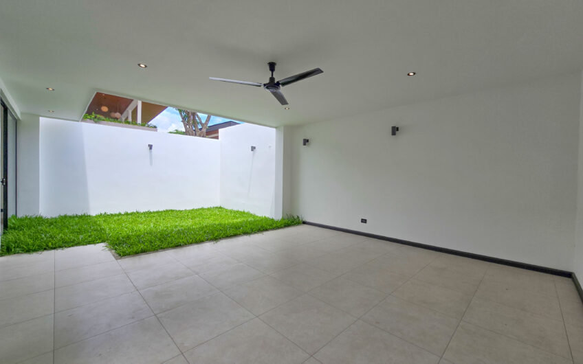 Para estrenar! Alquiler de casa en Condominio Lindora Village – Santa Ana