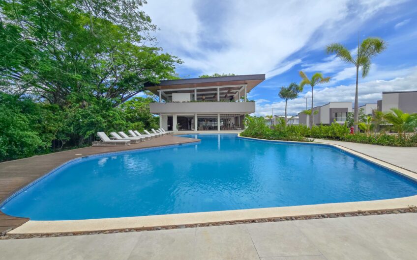 Para estrenar! Alquiler de casa en Condominio Lindora Village – Santa Ana