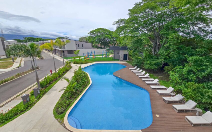 Para estrenar! Alquiler de casa en Condominio Lindora Village – Santa Ana