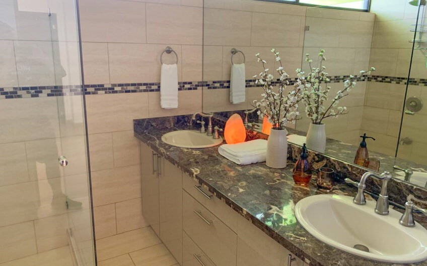 Casa de 450 m2 de una planta con 1.875 m2 de lote en Santa Ana Piedades