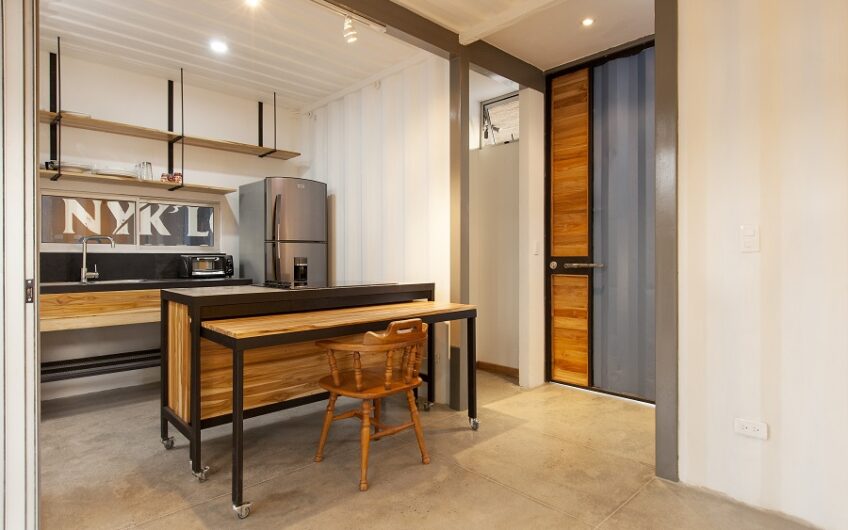 Lindora Santa Ana! Condo estilo Loft de 2 habit. con vista / jardín / línea blanca