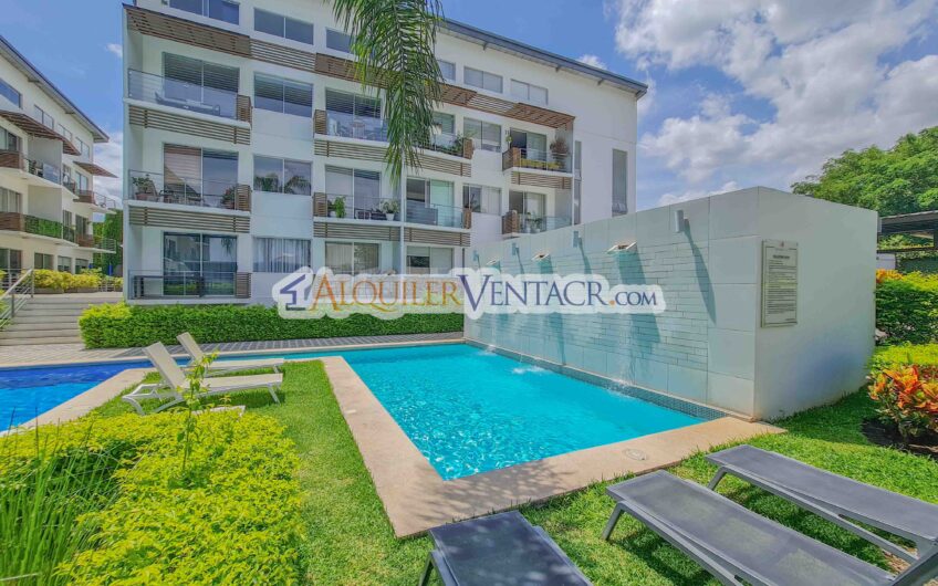 Apartamento de 2 habit. con línea blanca en Santa Ana Centro