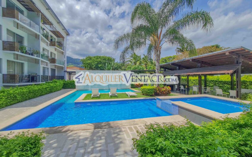 Apartamento de 2 habit. con línea blanca en Santa Ana Centro