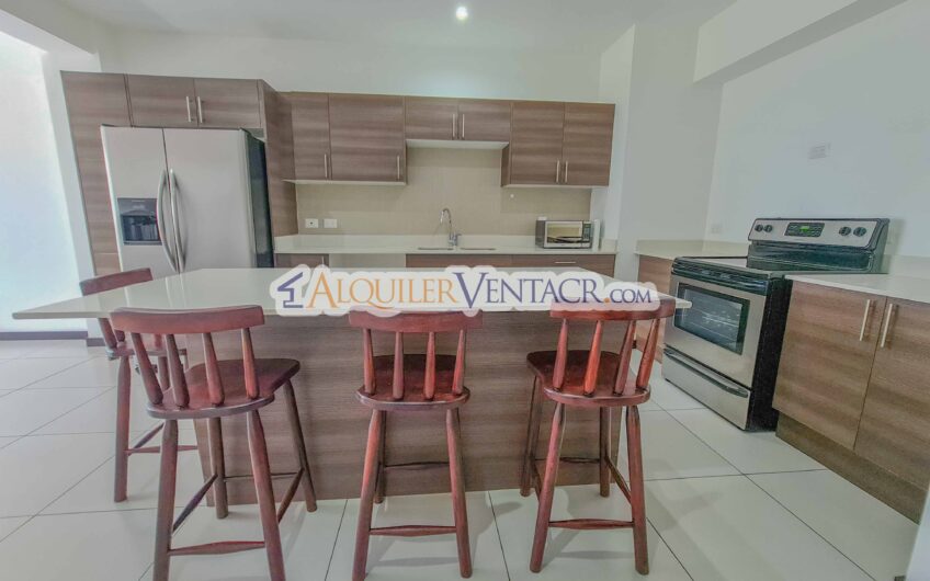 Apartamento de 2 habit. con línea blanca en Santa Ana Centro