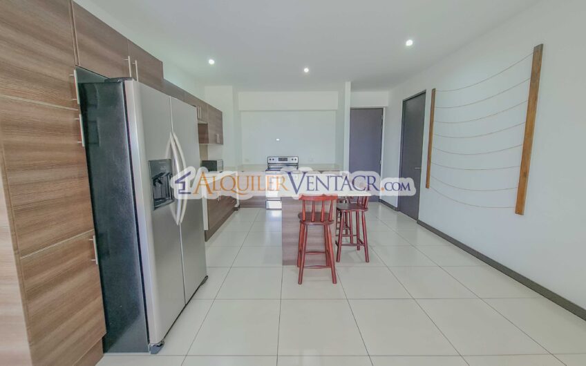 Apartamento de 2 habit. con línea blanca en Santa Ana Centro