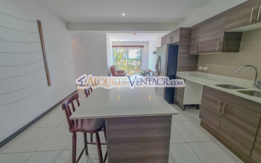 Apartamento de 2 habit. con línea blanca en Santa Ana Centro