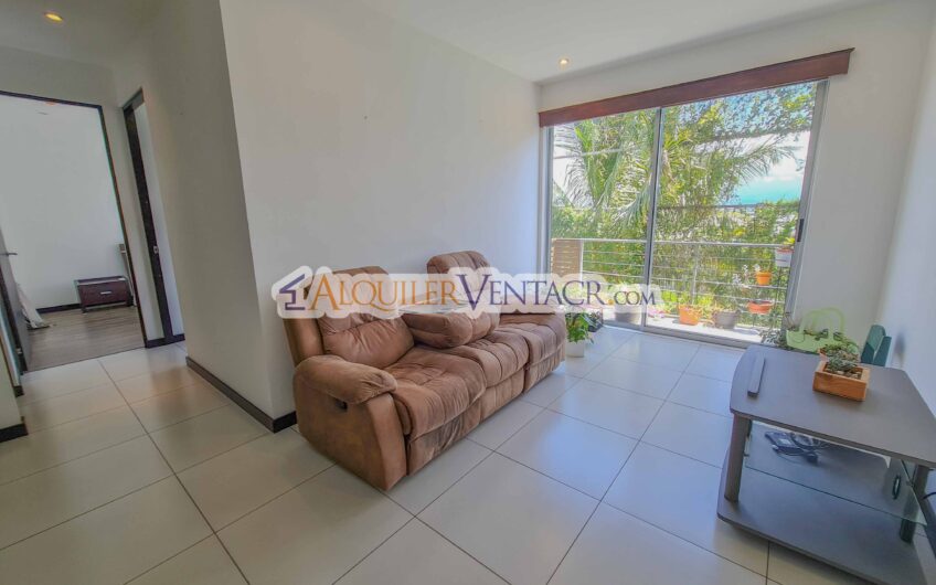Apartamento de 2 habit. con línea blanca en Santa Ana Centro