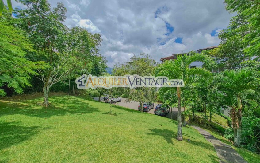 Apartamento con línea blanca y vista en Alto Las Palomas Santa Ana