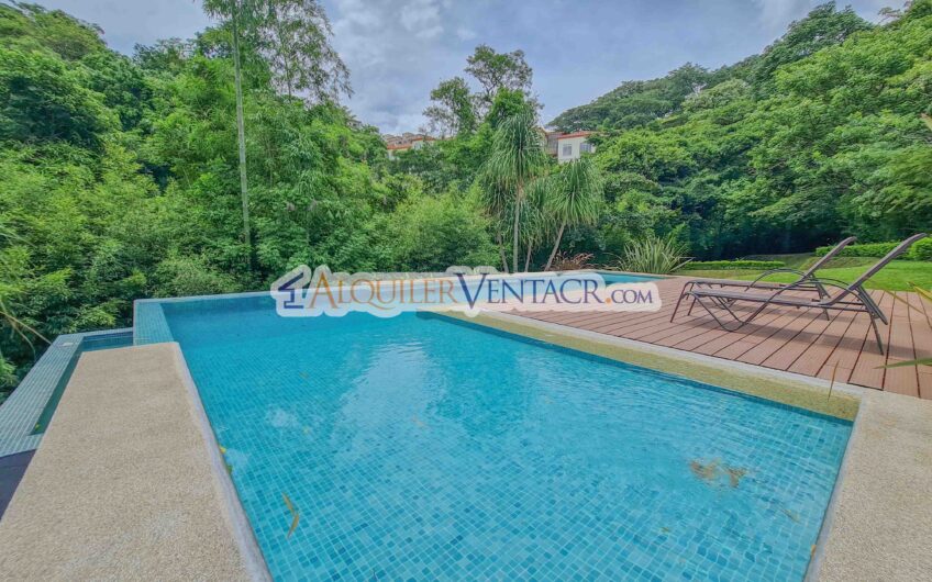 Apartamento con línea blanca y vista en Alto Las Palomas Santa Ana