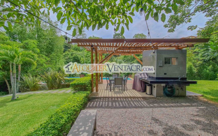 Apartamento con línea blanca y vista en Alto Las Palomas Santa Ana