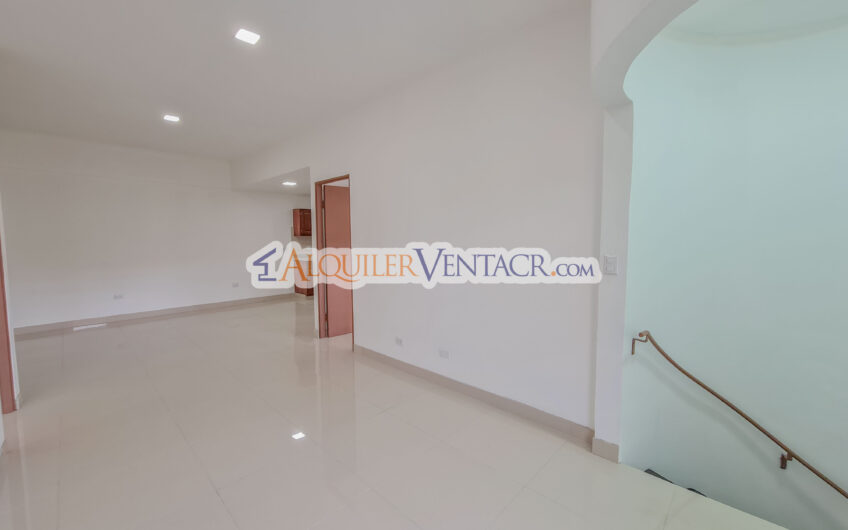 Apartamento para uso de oficina en Sabana Sur x Torre Universal